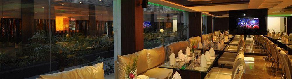 Kempton Hotel Калькутта Экстерьер фото