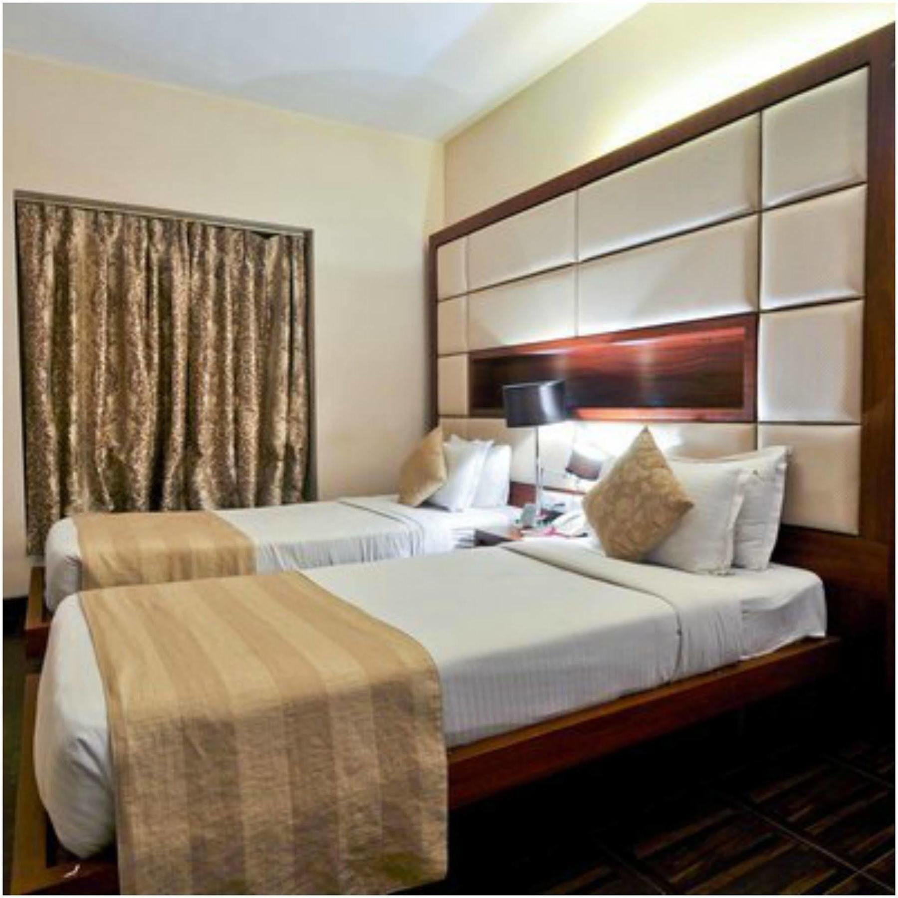 Kempton Hotel Калькутта Экстерьер фото