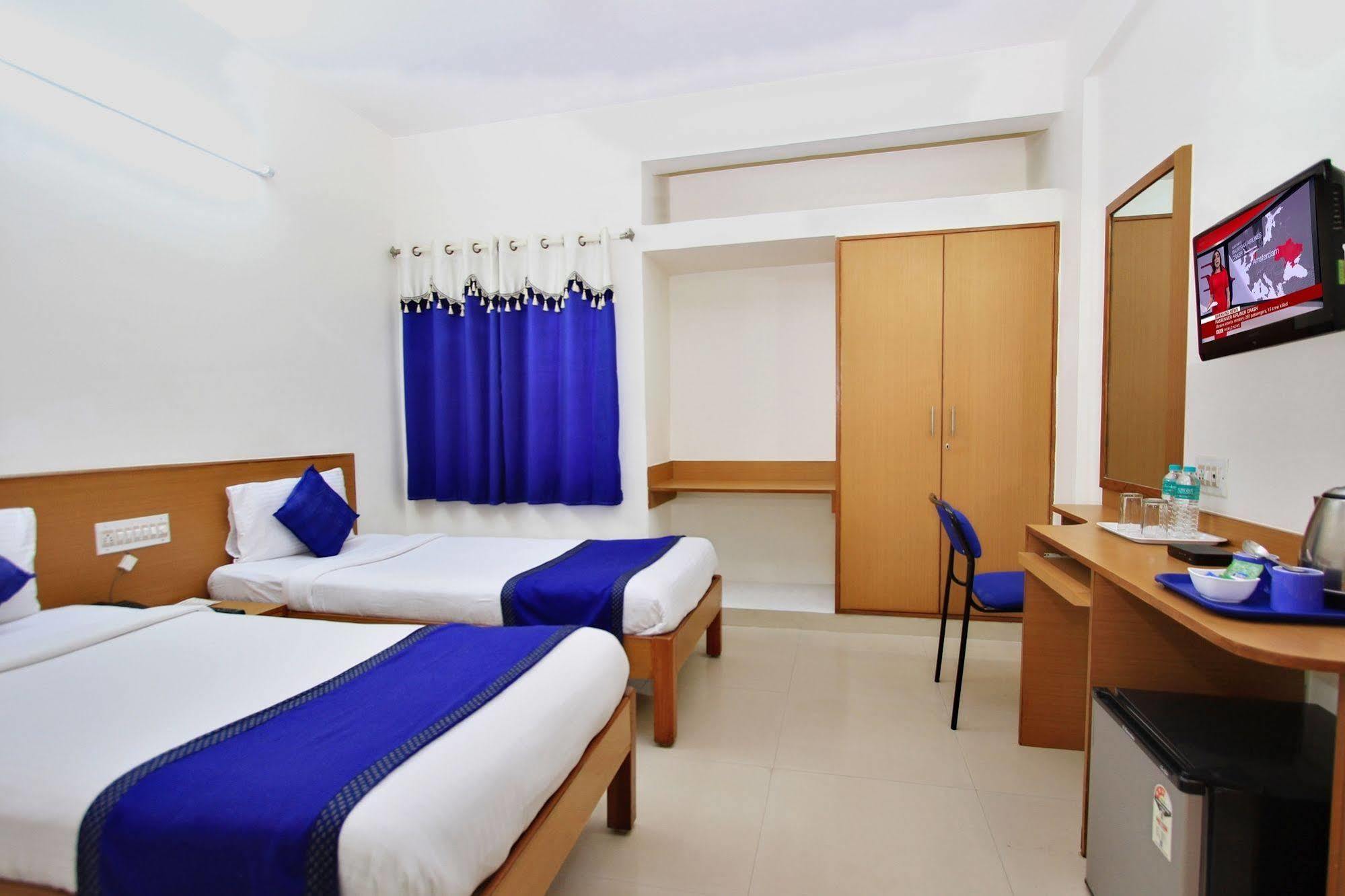 Kempton Hotel Калькутта Экстерьер фото